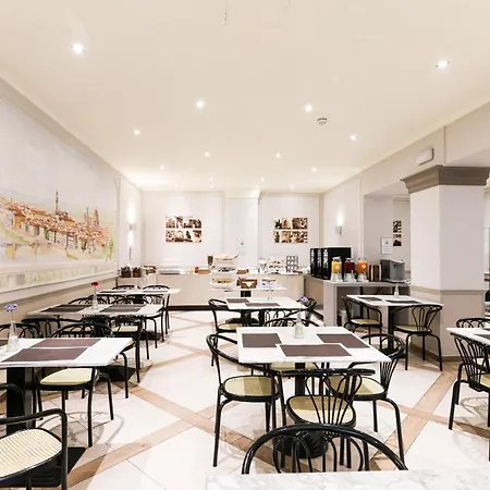 מלון Albergo Firenze 3*