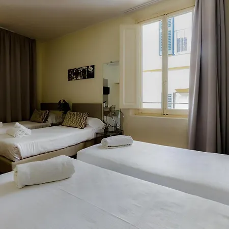 Albergo Firenze פירנצה