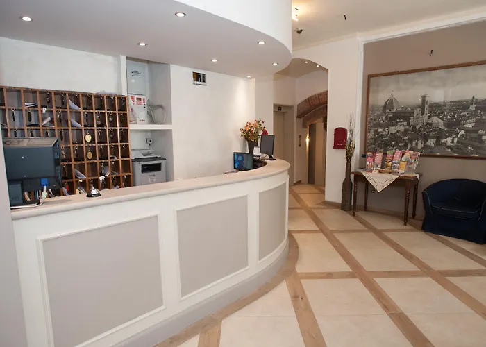 Hotel Albergo Firenze 3*