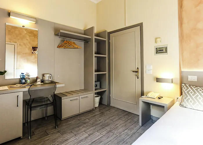 Hotel Albergo Firenze 3*