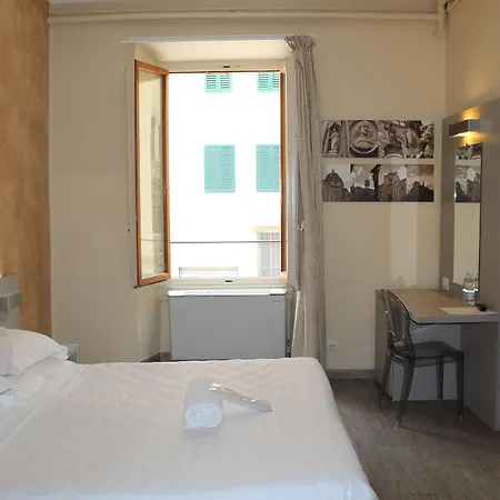 Hotel Albergo Firenze 3*